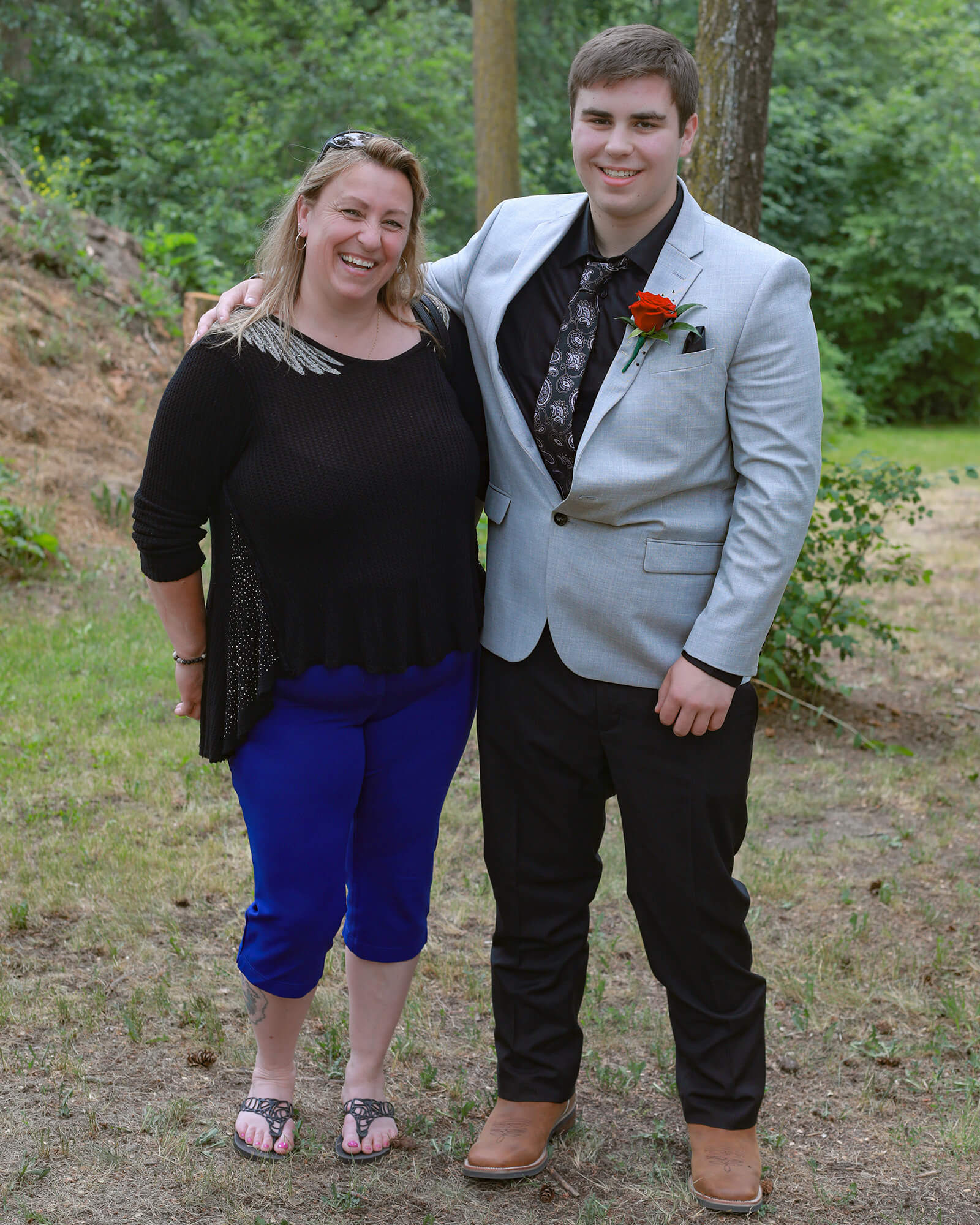 Kamloops graduation photography pictures in the park